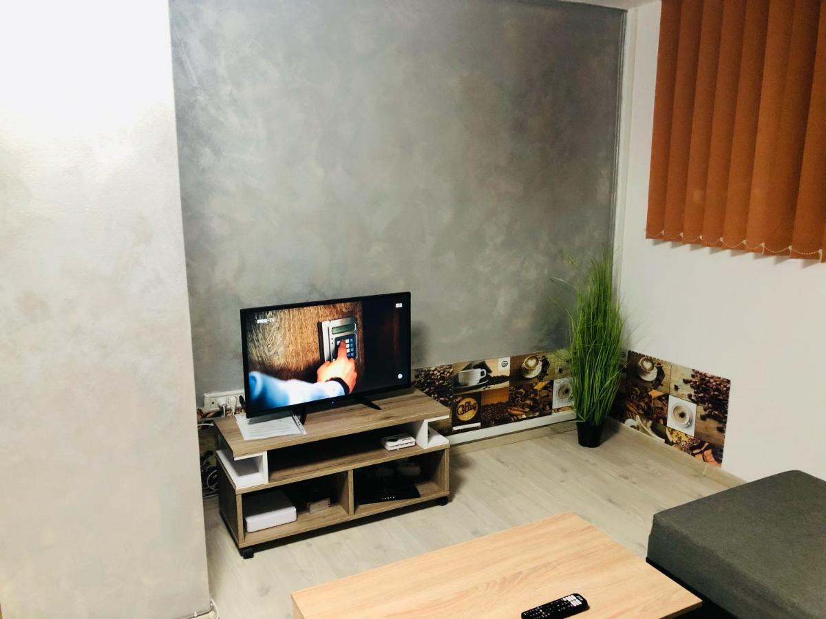 Central Park - Big Apartment - 3 Rooms - Free Parking T5 Timisoara Exterior photo